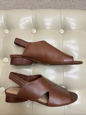 Nurture by Lamaze Gennye Tan Brown Open-Toe Slingback Mules Sandal